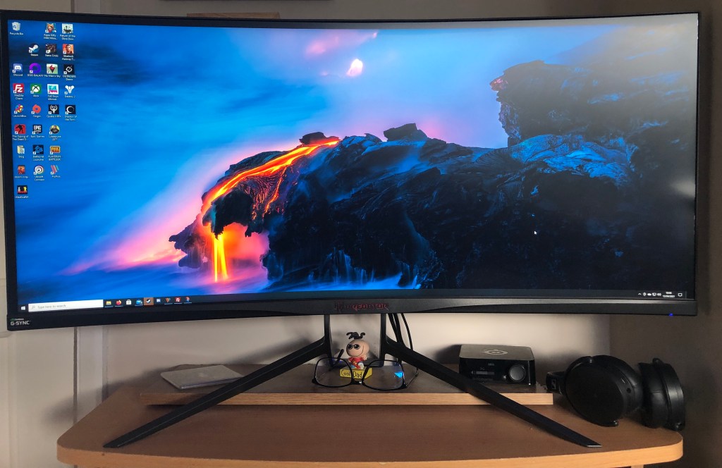 Curved Monitor, Heaven