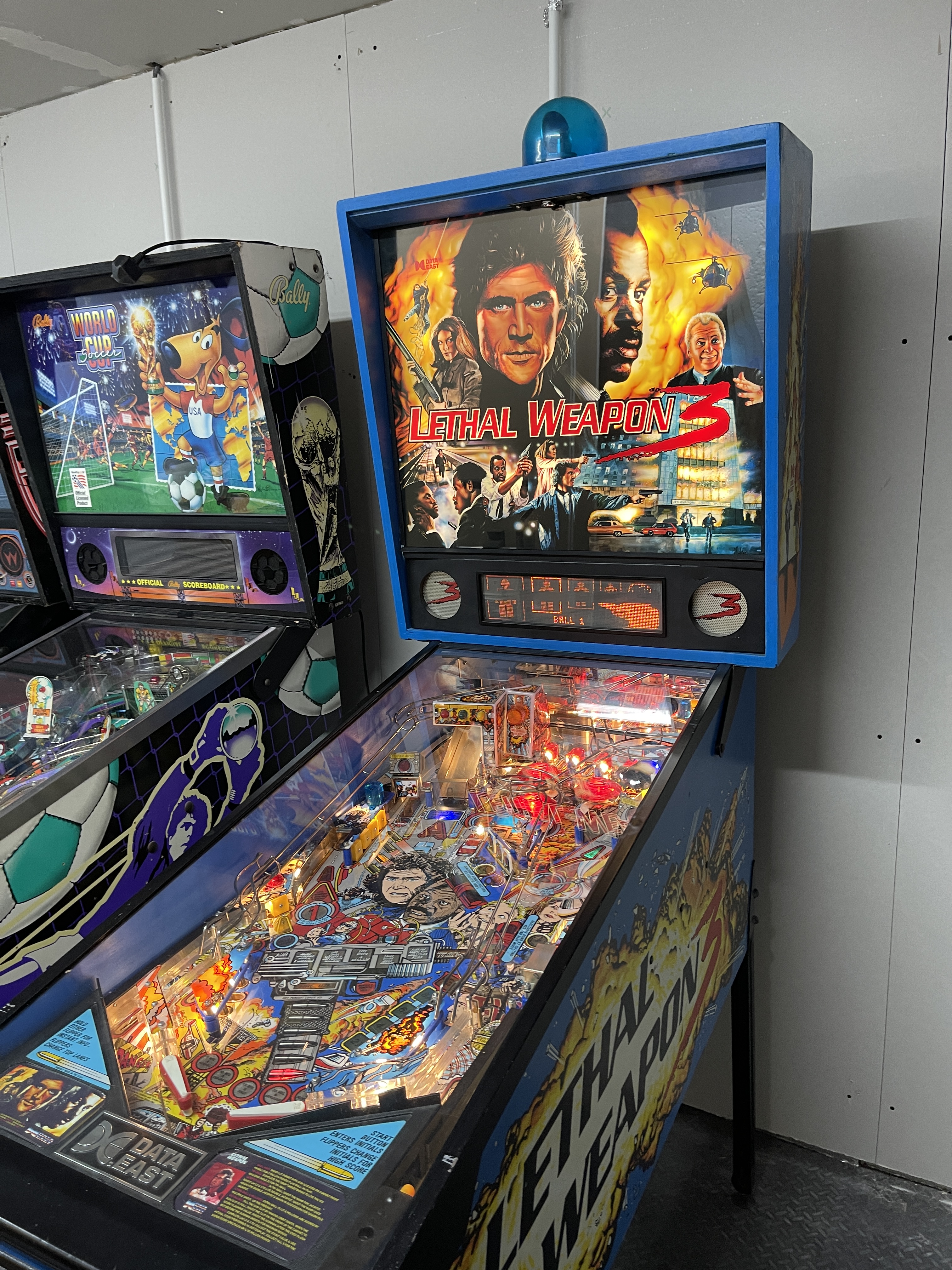 Lethal Weapon 3 pinball machine